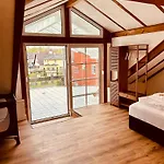 City Apartman *